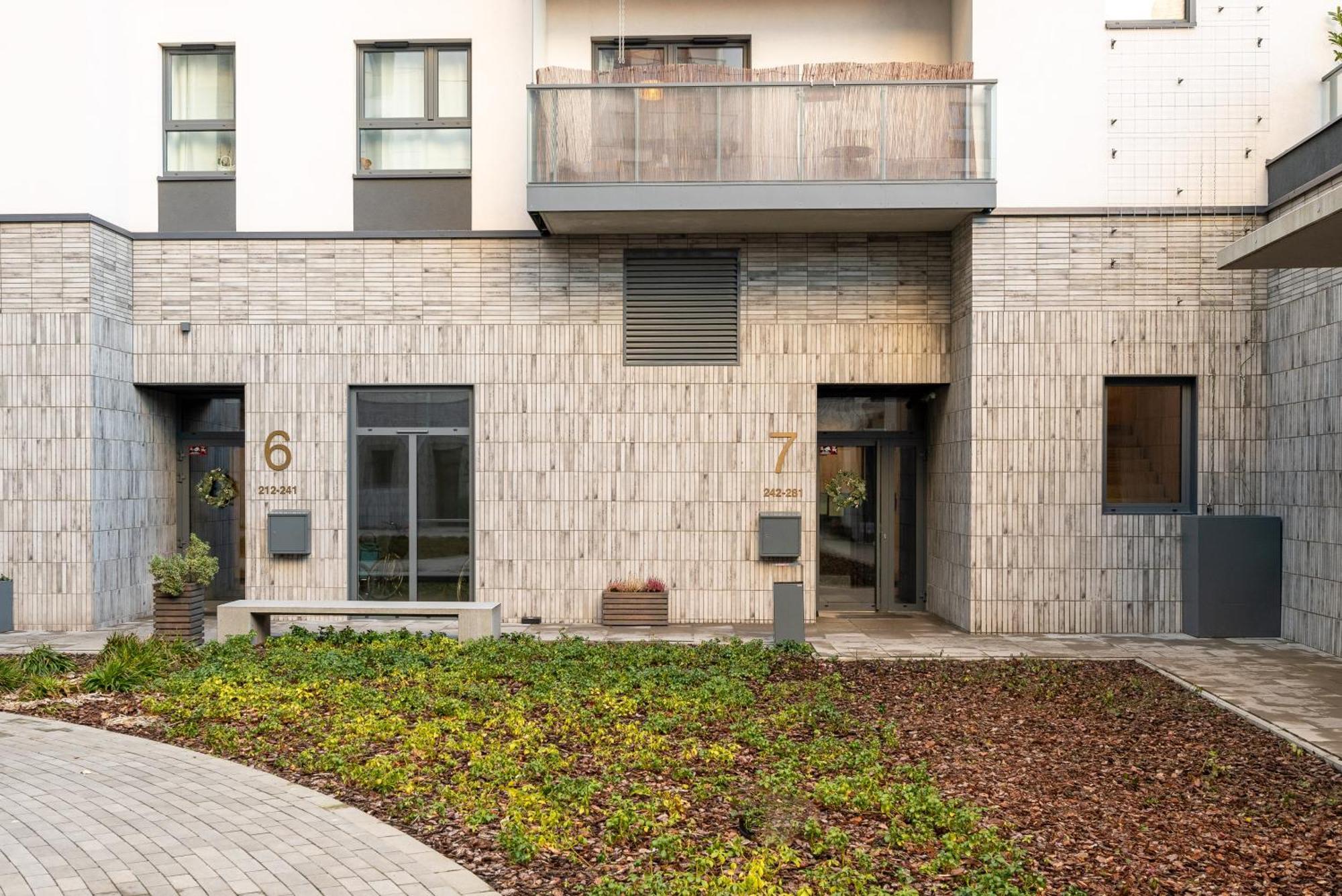 High Wilanow Modern Apartment وارسو المظهر الخارجي الصورة